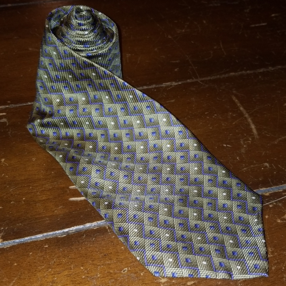 ZIGGURAT By Mulberry Mens Silk Tie